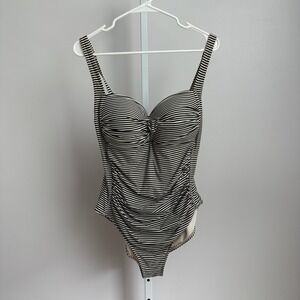 Nip Tuck Swim One Piece Ruched Swimsuit Black White‎ Striped Size 10